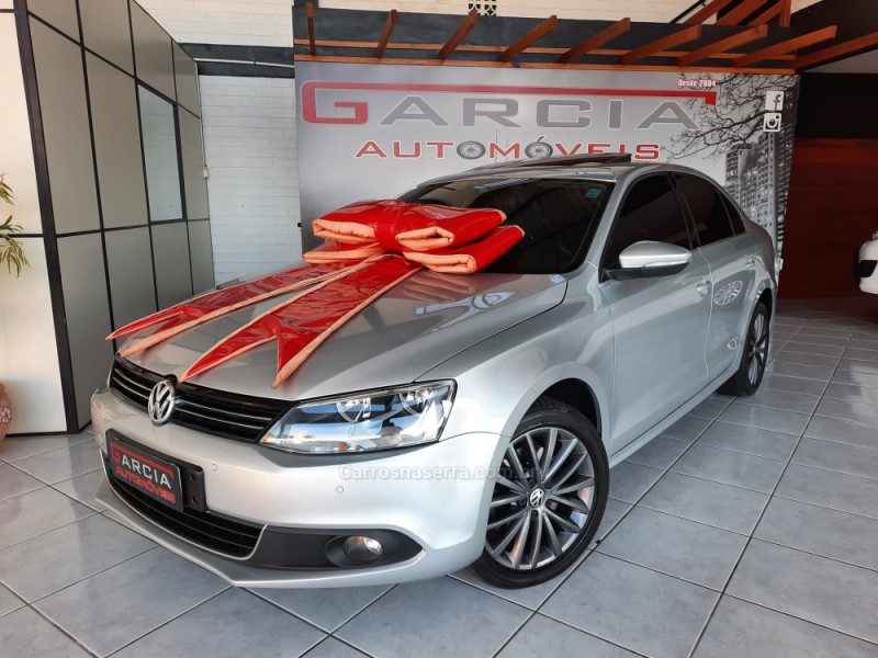 jetta 2.0 tsi highline 200cv gasolina 4p tiptronic 2012 igrejinha