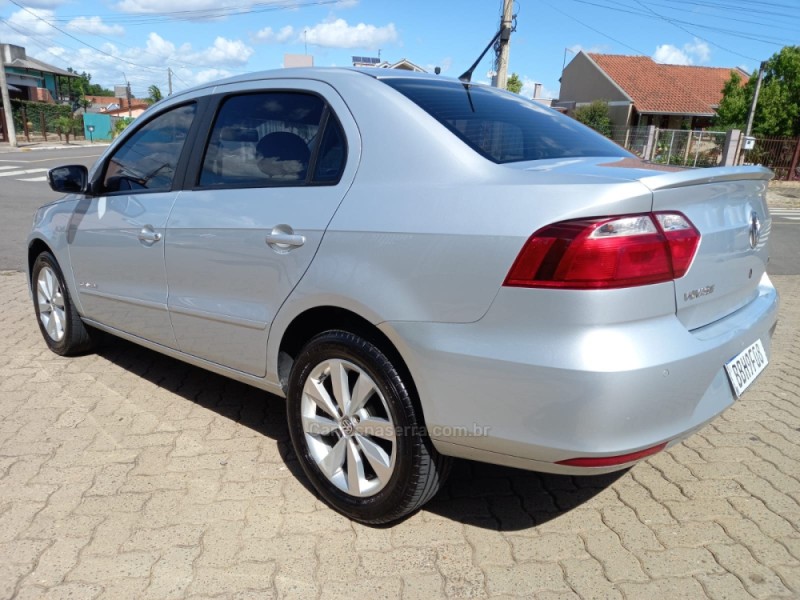 VOYAGE 1.6 MI COMFORTLINE 8V FLEX 4P MANUAL - 2017 - SãO SEBASTIãO DO CAí