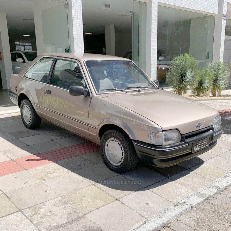 ESCORT 1.6 GL 8V GASOLINA 2P MANUAL - 1990 - FLORES DA CUNHA