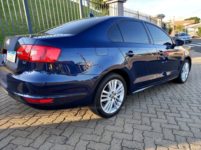 JETTA 2.0 COMFORTLINE FLEX 4P TIPTRONIC - 2013 - SãO SEBASTIãO DO CAí