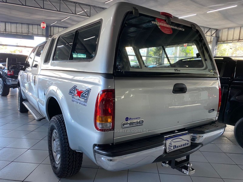 F-250 3.9 XLT MAX POWER 4X4 CD DIESEL 4P MANUAL - 2011 - CAXIAS DO SUL