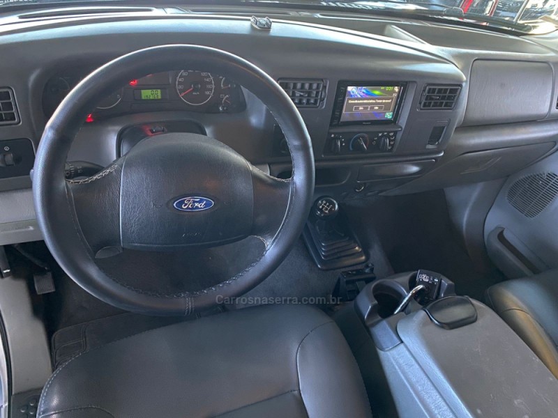 F-250 3.9 XLT MAX POWER 4X4 CD DIESEL 4P MANUAL - 2011 - CAXIAS DO SUL