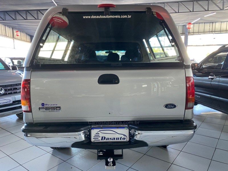 F-250 3.9 XLT MAX POWER 4X4 CD DIESEL 4P MANUAL - 2011 - CAXIAS DO SUL