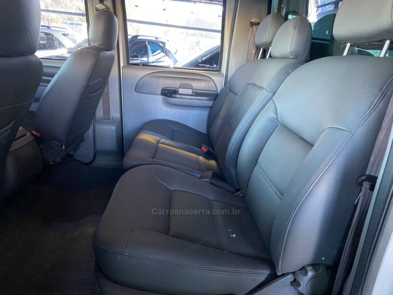 F-250 3.9 XLT MAX POWER 4X4 CD DIESEL 4P MANUAL - 2011 - CAXIAS DO SUL