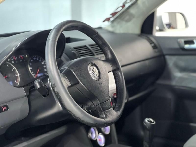 POLO 1.6 MI 8V FLEX 4P MANUAL - 2009 - NOVO HAMBURGO