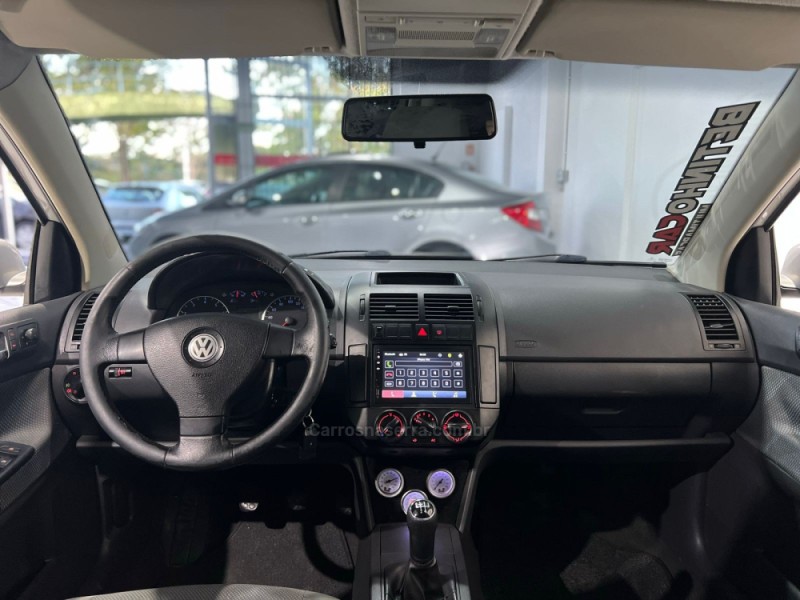 POLO 1.6 MI 8V FLEX 4P MANUAL - 2009 - NOVO HAMBURGO