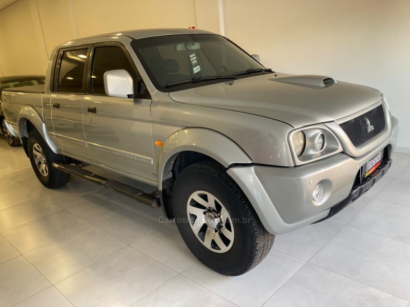 L200 2.5 SPORT HPE 4X4 CD 8V TURBO INTERCOOLER DIESEL 4P AUTOMÁTICO - 2004 - SALVADOR DO SUL