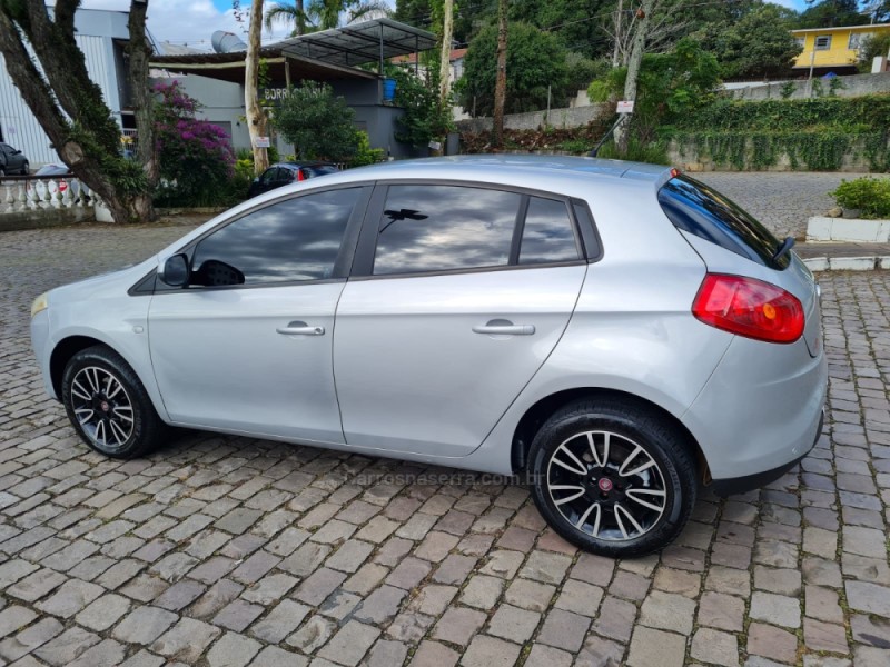 BRAVO 1.8 ESSENCE 16V FLEX 4P AUTOMATIZADO - 2011 - CAXIAS DO SUL