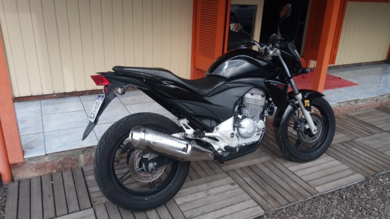 CB 300R ABS - 2013 - IGREJINHA