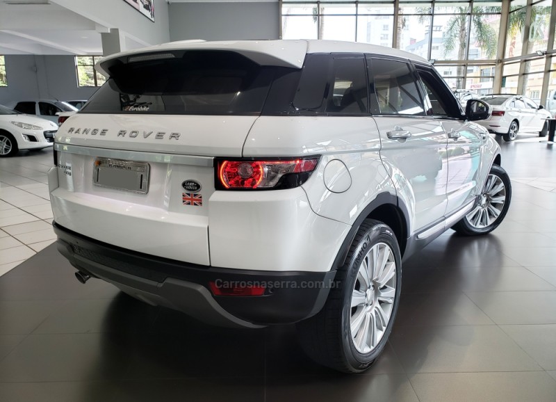 RANGE ROVER EVOQUE 2.2 SDA PRESTIGE 4X4 16V DIESEL 4P AUTOMÁTICO - 2015 - FARROUPILHA