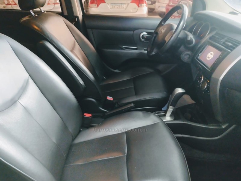 LIVINA 1.8 SL 16V FLEX 4P AUTOMÁTICO - 2013 - SãO SEBASTIãO DO CAí