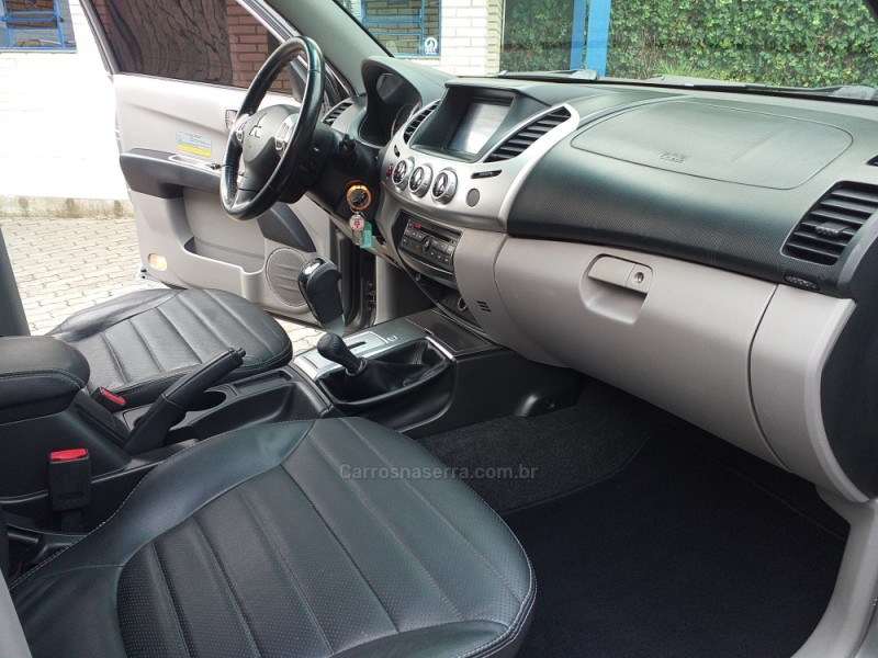 L200 TRITON 3.2 HPE 4X4 CD 16V TURBO INTERCOOLER DIESEL 4P AUTOMÁTICO - 2015 - CAXIAS DO SUL