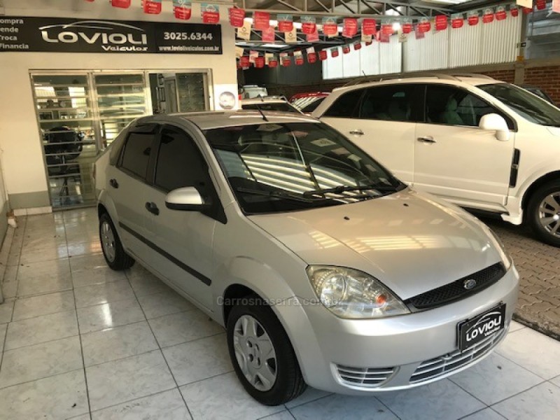 fiesta 1.6 mpi class sedan 8v flex 4p manual 2005 caxias do sul