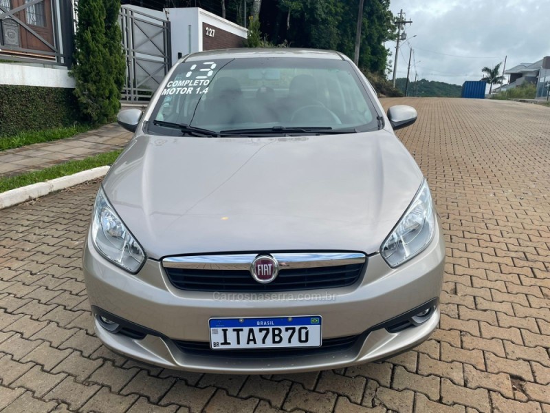GRAND SIENA 1.4 MPI ATTRACTIVE 8V FLEX 4P MANUAL - 2013 - PAROBé