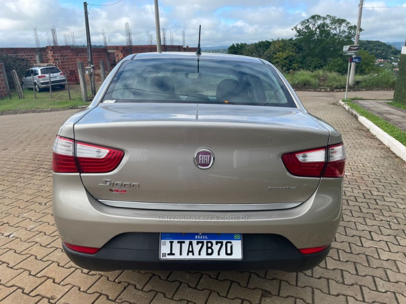 GRAND SIENA 1.4 MPI ATTRACTIVE 8V FLEX 4P MANUAL - 2013 - PAROBé