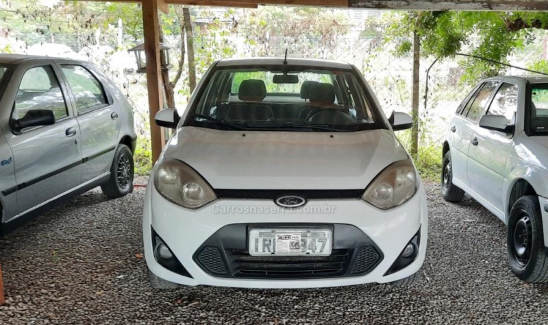 FIESTA 1.6 MPI SEDAN 8V FLEX 4P MANUAL - 2011 - GARIBALDI