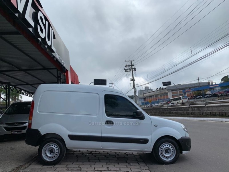 KANGOO 1.6 EXPRESSION 16V FLEX 4P MANUAL - 2015 - CAXIAS DO SUL