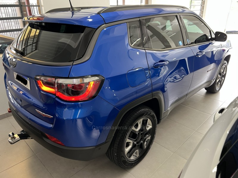 COMPASS 2.0 16V DIESEL TRAILHAWK 4X4 AUTOMÁTICO - 2018 - CARLOS BARBOSA