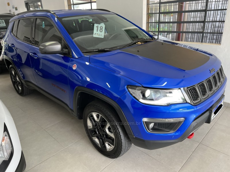 COMPASS 2.0 16V DIESEL TRAILHAWK 4X4 AUTOMÁTICO - 2018 - CARLOS BARBOSA
