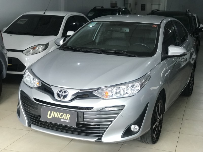 yaris 1.5 xs sedan 16v flex 4p automatico 2019 passo fundo