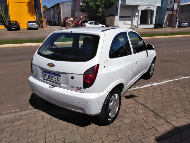 CELTA 1.0 MPFI LS 8V FLEX 2P MANUAL - 2012 - GUAPORé