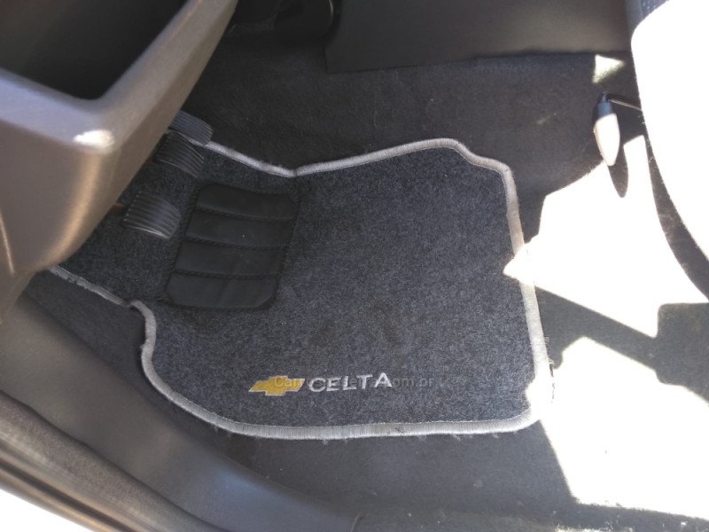 CELTA 1.0 MPFI LS 8V FLEX 2P MANUAL - 2012 - GUAPORé