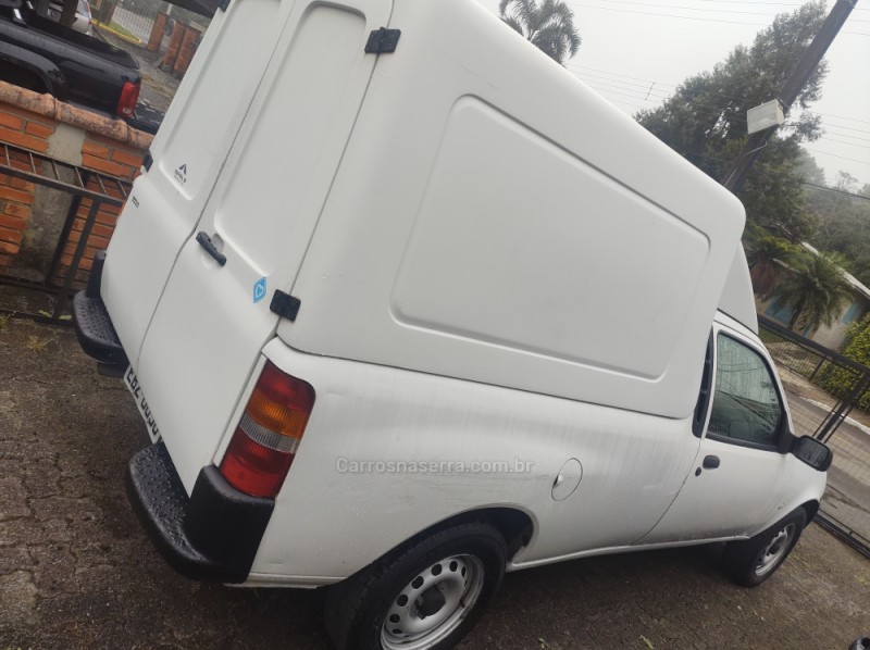 COURIER 1.6 MPI L VAN 8V FLEX 2P MANUAL - 2011 - GRAMADO