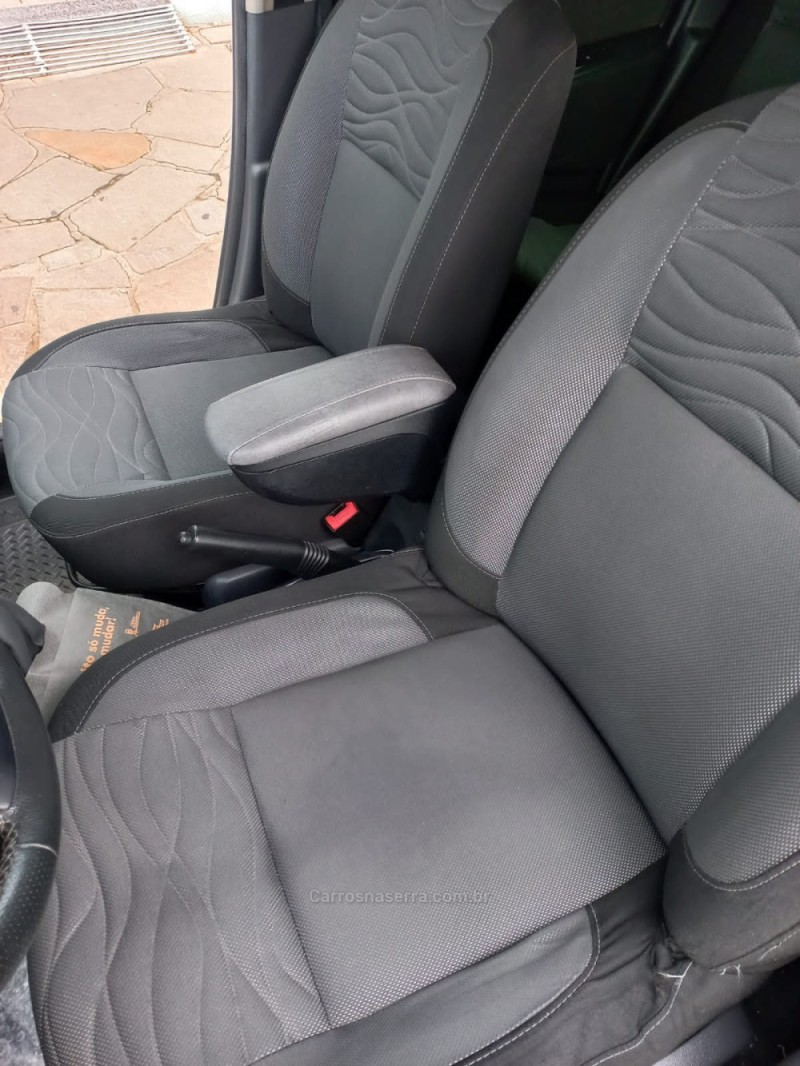 DUSTER 1.6 4X2 16V FLEX 4P MANUAL - 2014 - ANTôNIO PRADO