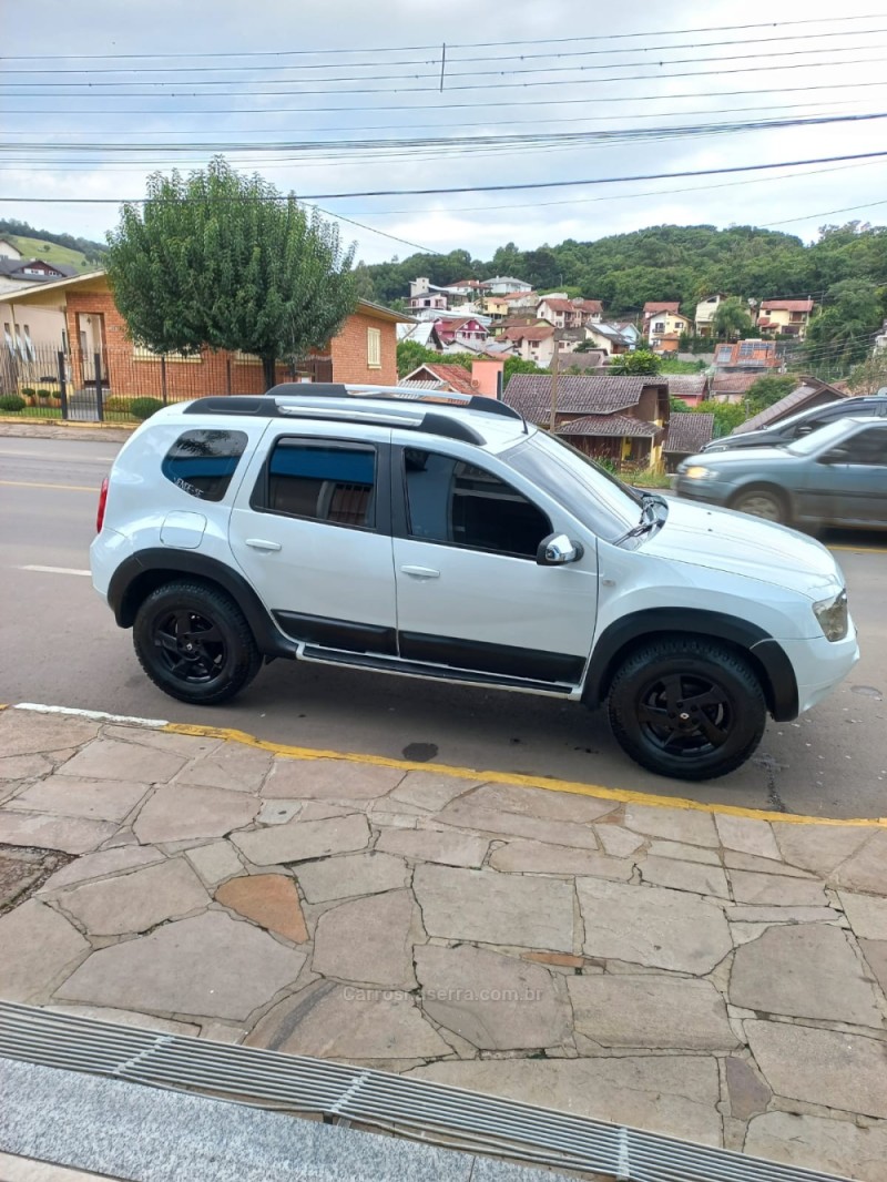 DUSTER 1.6 4X2 16V FLEX 4P MANUAL - 2014 - ANTôNIO PRADO