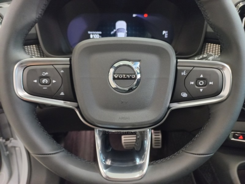 XC 40  - 2022 - FLORES DA CUNHA