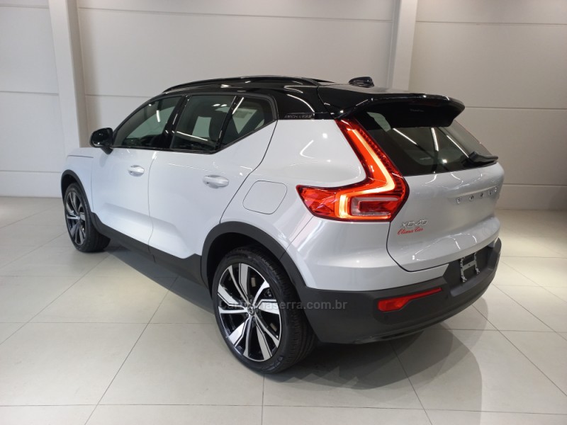 XC 40  - 2022 - FLORES DA CUNHA
