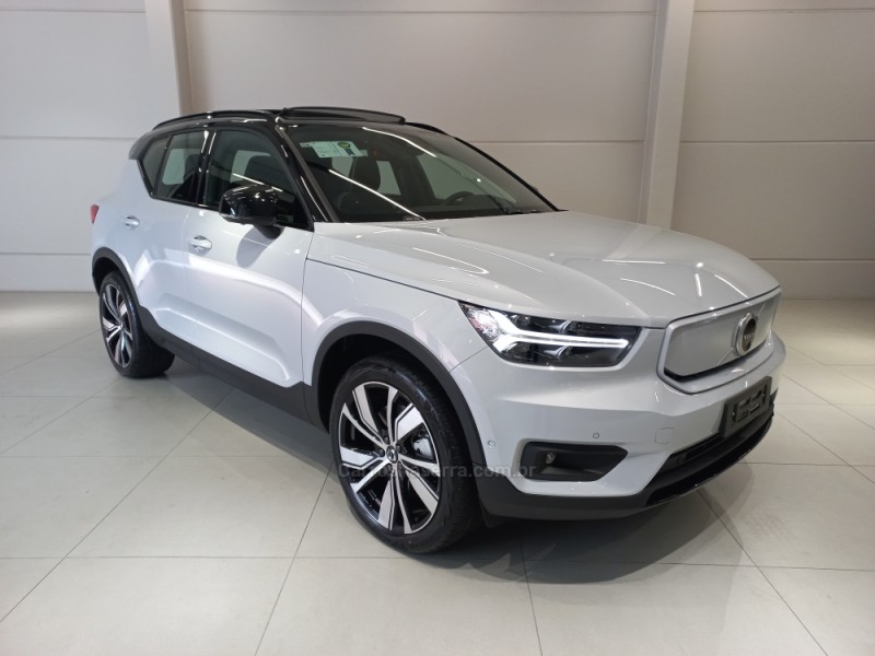 XC 40  - 2022 - FLORES DA CUNHA