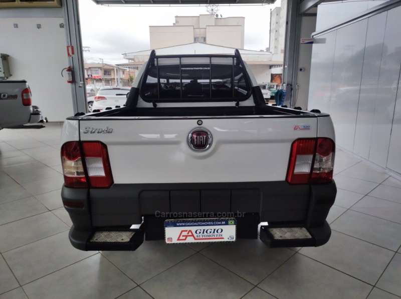 STRADA 1.4 MPI WORKING CS 8V FLEX 2P MANUAL - 2013 - TAPEJARA