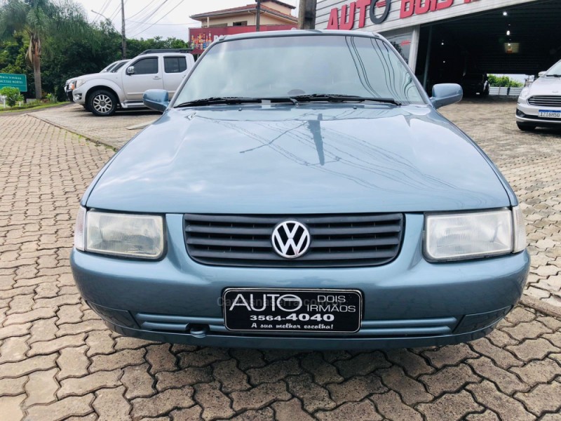 SANTANA 2.0 MI 8V GASOLINA 4P MANUAL - 2001 - DOIS IRMãOS