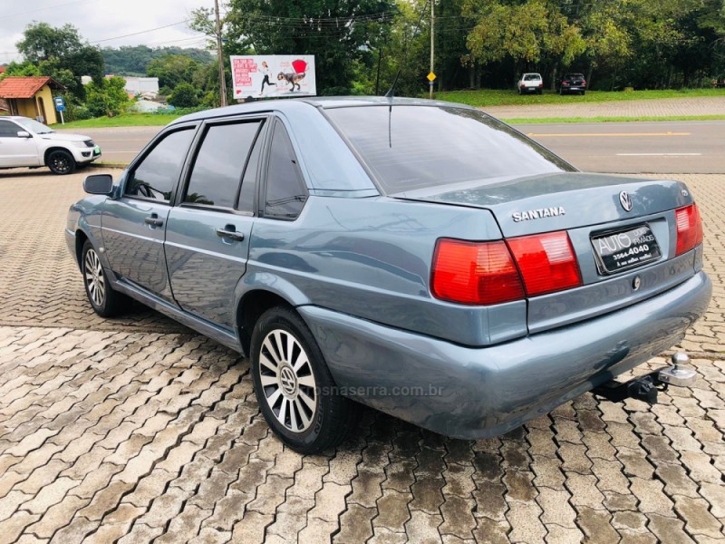SANTANA 2.0 MI 8V GASOLINA 4P MANUAL - 2001 - DOIS IRMãOS