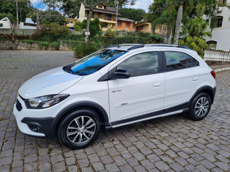 ONIX 1.4 MPFI ACTIV 8V FLEX 4P MANUAL