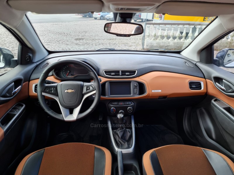 ONIX 1.4 MPFI ACTIV 8V FLEX 4P MANUAL - 2017 - CAXIAS DO SUL