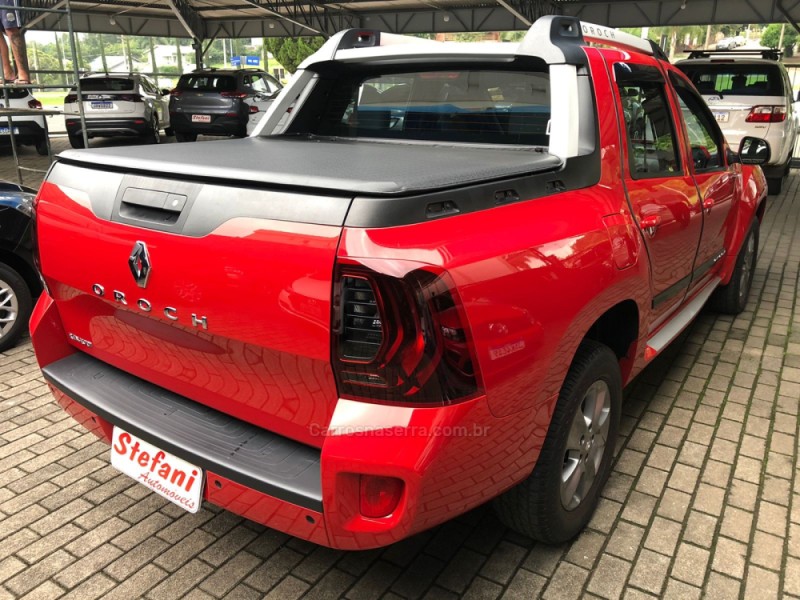 DUSTER OROCH 1.6 16V FLEX DYNAMIQUE 4P MANUAL - 2016 - FELIZ