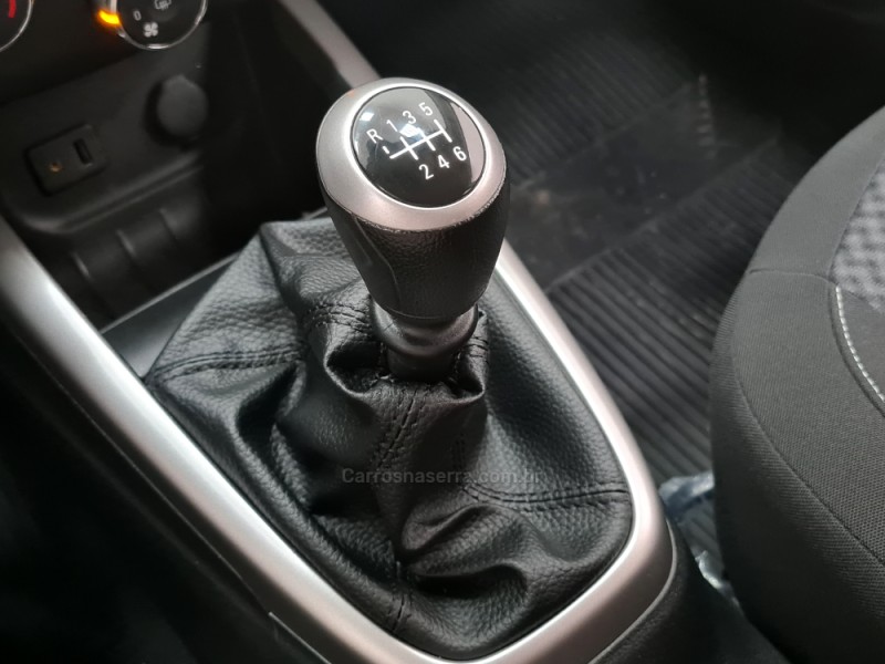 ONIX 1.0  LT 12V TURBO FLEX 4P MANUAL - 2018 - SANTA CRUZ DO SUL