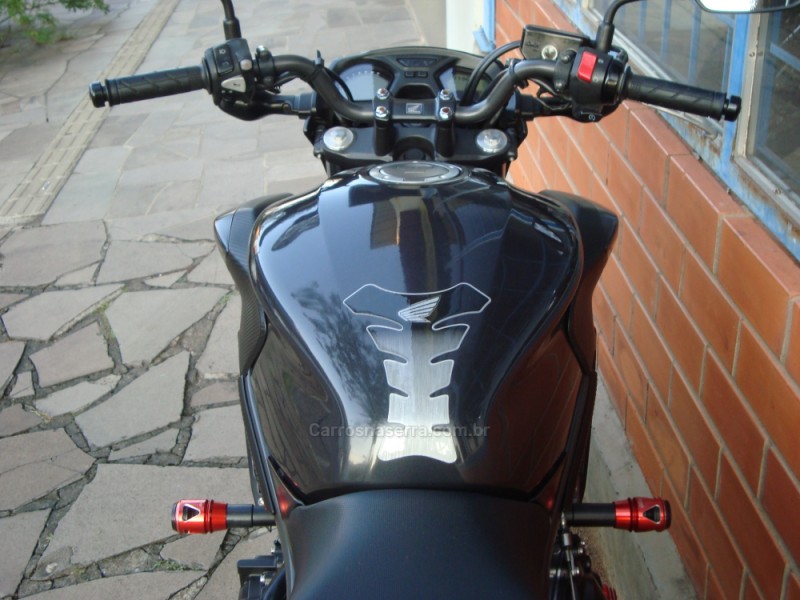 CB 650 F - 2016 - FLORES DA CUNHA