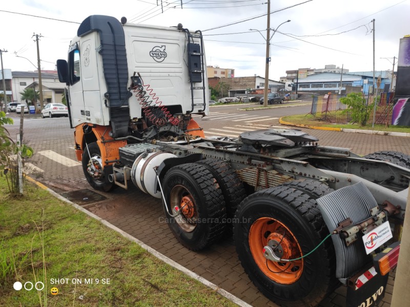 FH-12 420 6X4 - 2002 - GUAPORé