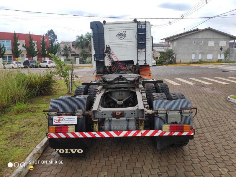 FH-12 420 6X4 - 2002 - GUAPORé