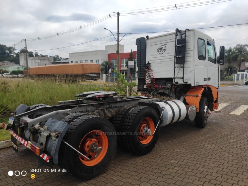 FH-12 420 6X4 - 2002 - GUAPORé