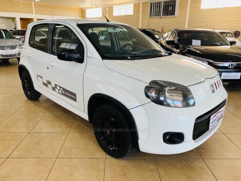 UNO 1.4 EVO SPORTING 8V FLEX 4P MANUAL