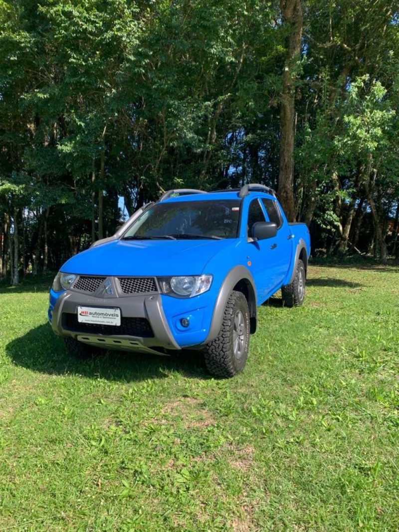 L200 SAVANA 3.2 4X4 16V TURBO INTERCOOLER DIESEL 4P AUTOMÁTICO - 2017 - NOVA PETRóPOLIS