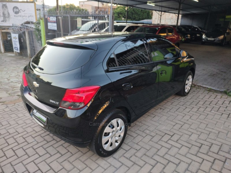 ONIX 1.4 MPFI LT 8V FLEX 4P MANUAL - 2013 - CAXIAS DO SUL