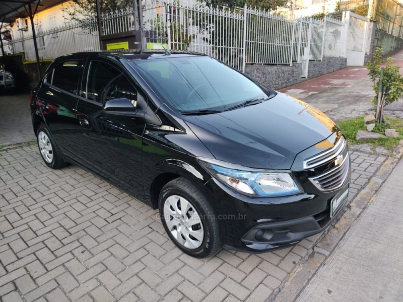 ONIX 1.4 MPFI LT 8V FLEX 4P MANUAL - 2013 - CAXIAS DO SUL