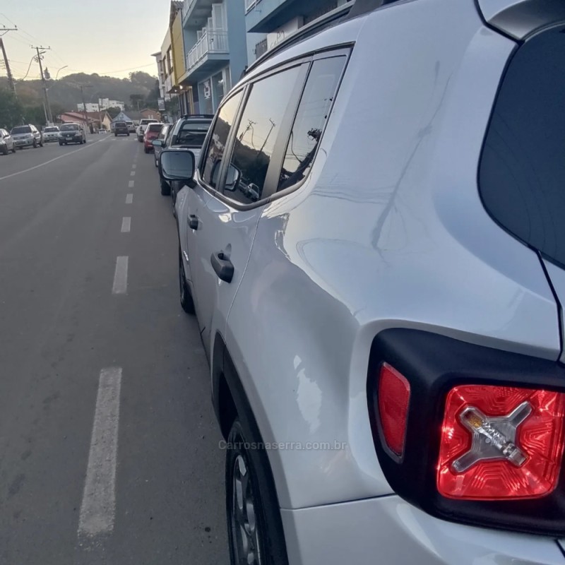 RENEGADE 1.8 16V FLEX SPORT 4P MANUAL - 2016 - ANTôNIO PRADO