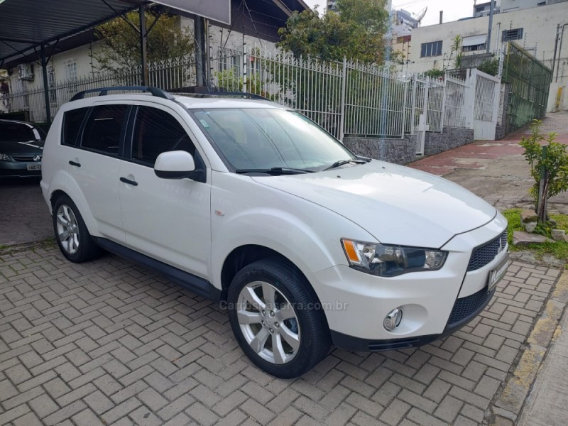 OUTLANDER 2.0 16V GASOLINA 4P AUTOMÁTICO - 2013 - CAXIAS DO SUL