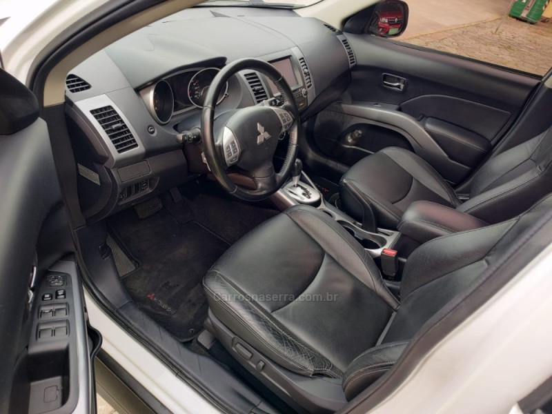 OUTLANDER 2.0 16V GASOLINA 4P AUTOMÁTICO - 2013 - CAXIAS DO SUL
